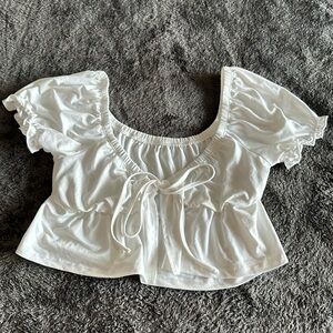 Size L crop top with tie front